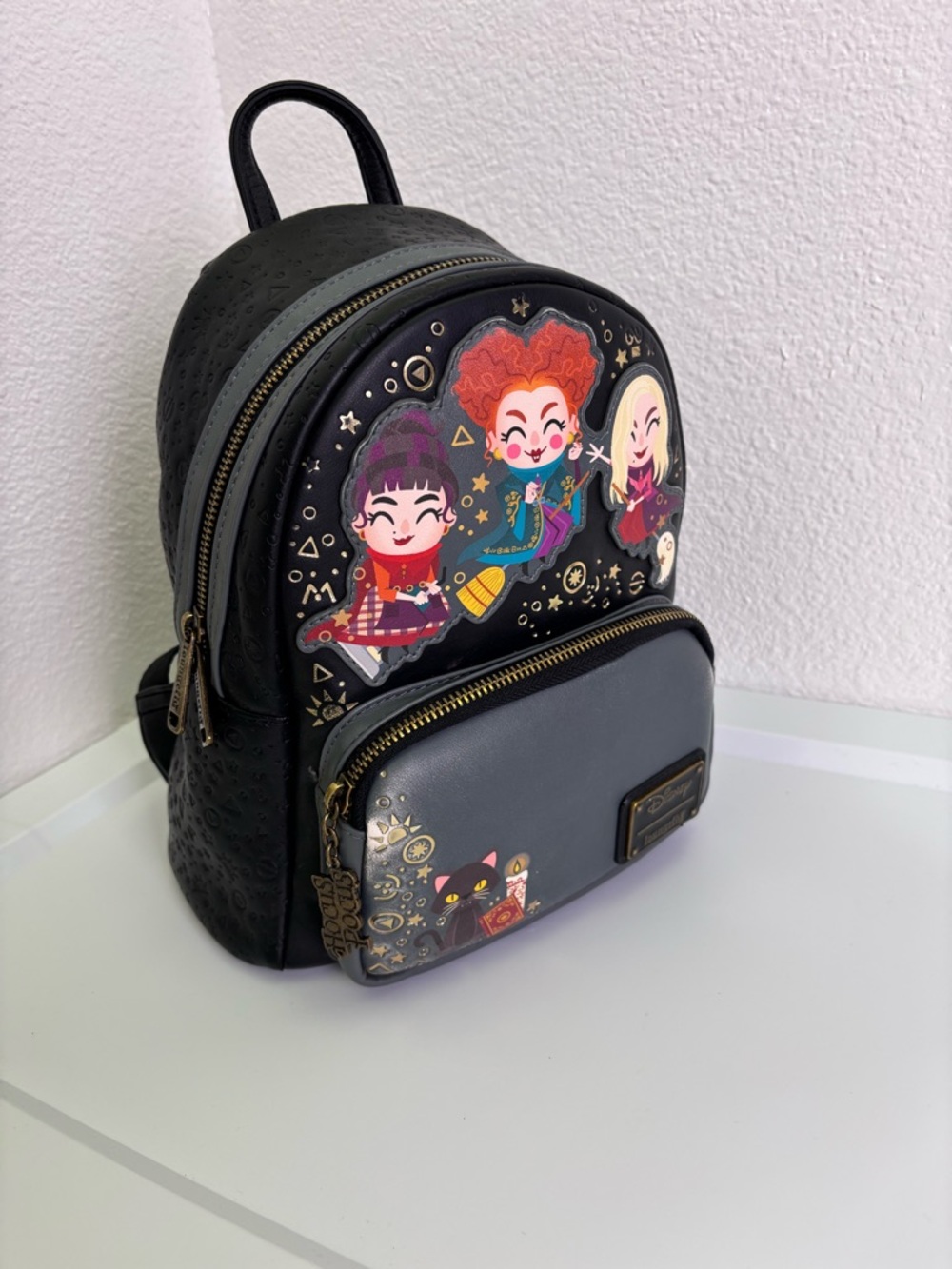 Loungefly Disney Hocus Pocus Mini Backpack - Black/Gray - Picture 3 of 9
